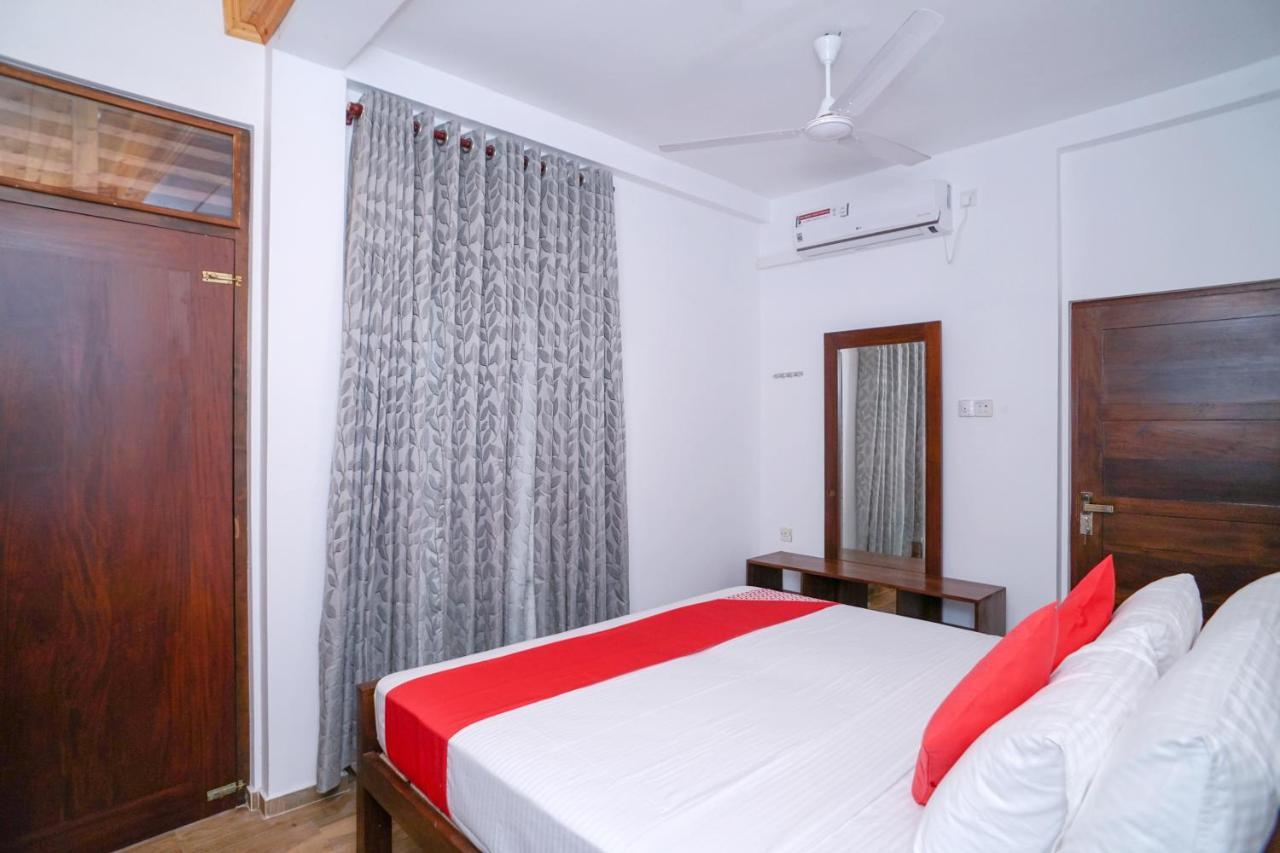 Surf Sea Breeze Apartments Mirissa Dış mekan fotoğraf
